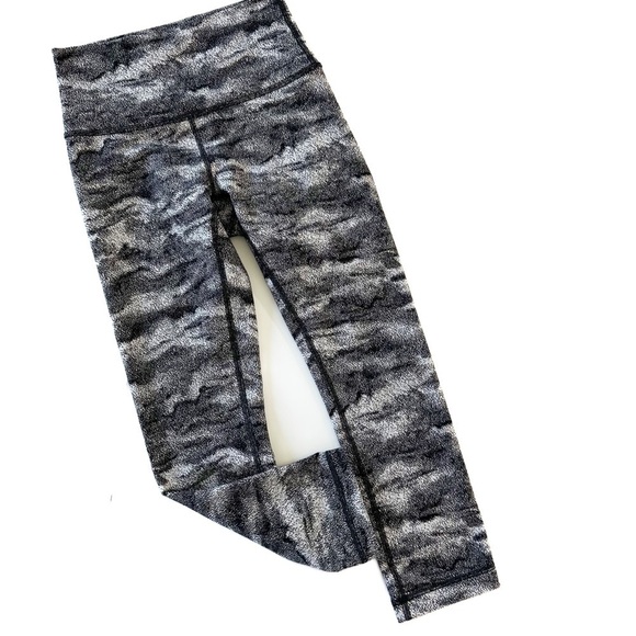 Lululemon Womens Sz 4 High Waisted Wunder Under Crops Luon Black White Hazy Days - Picture 2 of 5